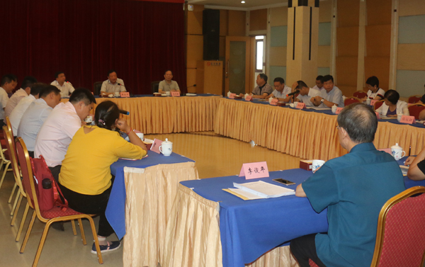 湖南省民辦教育協(xié)會召開專題工作會議.jpg