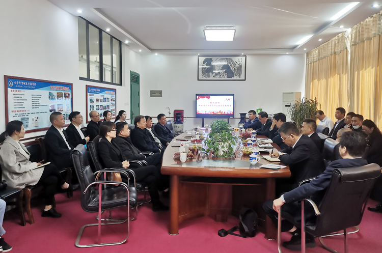 73106149ad992a7882f65b6d3f73df3A.jpg 73106149ad992a7882f65b6d3f73df3A.jpg